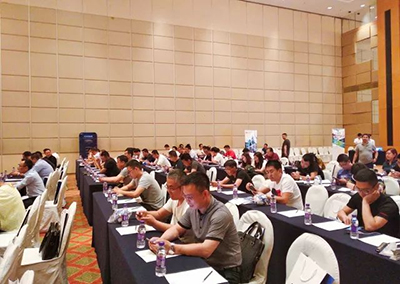 小鸟迈过草原、跨过山，只为给你最佳管控体验