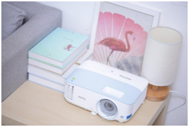 明基i705投影机让客厅秒变“巨幕”厅