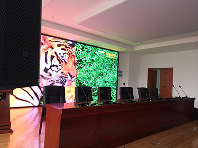 锐声旗下代理众多品牌进驻云南昆明市某军队离退休人员服务中心会议室