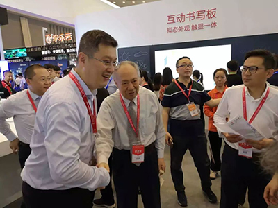 赋能教育，飞利浦显示器联合长虹教育亮相第76届中国教育装备展示会