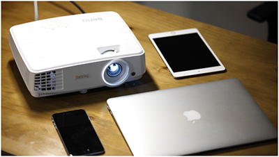 传统投影机已经过时了?它才是办公投影新趋势!