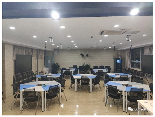 校园内实物展台是如何应用的？