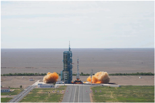 照彰祝贺神舟十二号发射圆满成功！